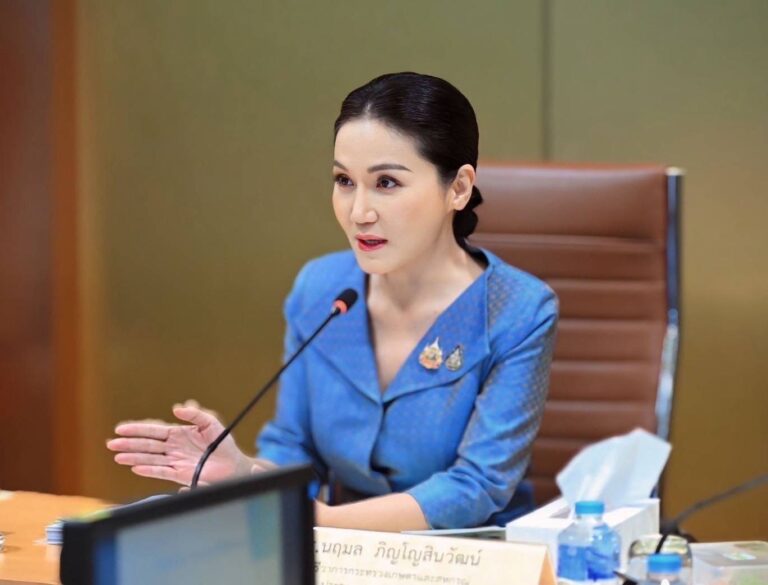 ศ.ดร. นฤมล ภิญโญสินวัฒน์ วางฤกษ์เปิดที่ทำการพรรคกล้าธรรม ธ.ค. เผยกลุ่มการเมืองทยอยร่วมงาน
