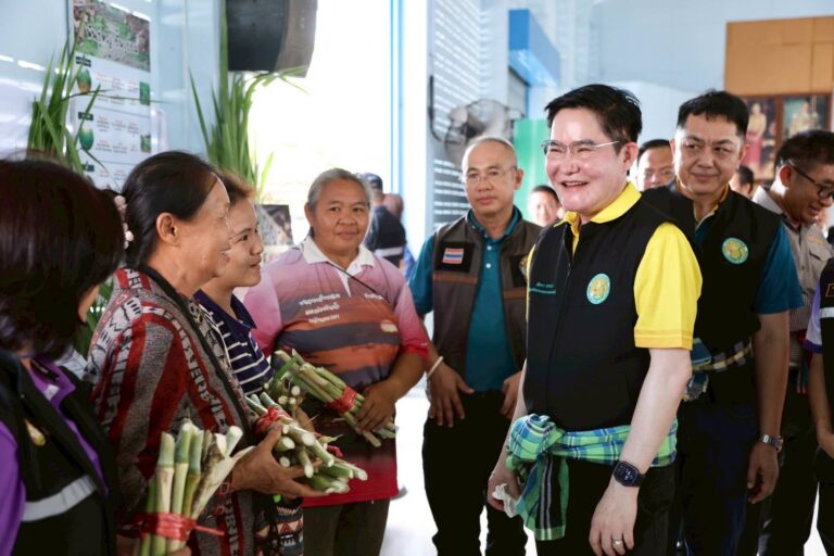 รมช.อัครา พรหมเผ่า เร่งพัฒนาลุ่มน้ำอิงตอนบน นำร่องใช้โซล่าเซลล์กระจายระบบน้ำสู่แปลงเกษตรกร เพิ่มรายได้เกษตรกรพะเยาอย่างยั่งยืน