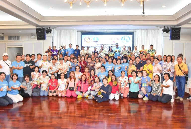 คาราวานท่องเที่ยว “โครงการส่งเสริม Soft power ด้านการท่องเที่ยวให้เกิดการขับเคลื่อนในพื้นที่จังหวัดอุตรดิตถ์“ คึกคัก หัวหน้าผู้ตรวจราชการกระทรวงการท่องเที่ยวและกีฬา – ผู้ว่าฯ อุตรดิตถ์ ให้การต้อนรับ สุดประทับใจร่วมขับเคลื่อนเศรษฐกิจชาติ