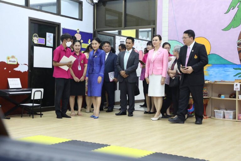 ‘รมว.นฤมล’ ตรวจเยี่ยมศูนย์การศึกษาพิเศษส่วนกลาง