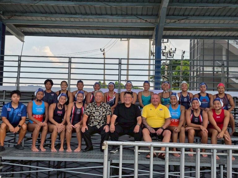 สุธี พงษ์เพียรชอบ ให้กำลังใจการฝึกซ้อม นักกีฬาโปโลน้ำหญิงทีมชาติไทย ปลุกพลัง มุ่งคว้าเหรียญทอง “ซีเกมส์ 2025”