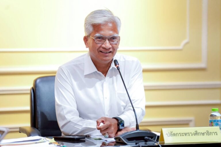 ปลัด ศธ.โต้เพจดัง ยันไม่เคยสั่งใช้รถหลวงร่วมงานวันเกิด ย้ำบ้านตนเองยังผ่อนชำระ มูลค่า8.4ล้าน ไม่ใช่200ล้าน จ่อเอาผิดตามกฎหมาย หากบิดเบือนทำให้เสียหาย