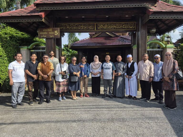 “สภาประชาสังคมชายแดนใต้” ขอบคุณ “ธรรมนัส” ดันร่าง พ.ร.บ.กิจการฮัจย์ แก้กฎหมายกว่า 40 ปี ป้องกันหลอกลวง–คุ้มครองสิทธิผู้แสวงบุญ พร้อมเสนอ กมธ.สันติภาพชายแดนใต้
