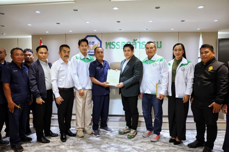 สหกรณ์การเลี้ยงปศุสัตว์ กรป. กลาง โพนยางคำ จำกัด ร้องขอให้ พรรคกล้าธรรม เร่งช่วยแก้ปัญหาคดีความ-สัญญาเช่าโรงฆ่าสัตว์-ภาระต้นทุน หลังประสบปัญหาขาดทุน หวั่นกระทบสมาชิกกว่าหกพันราย 